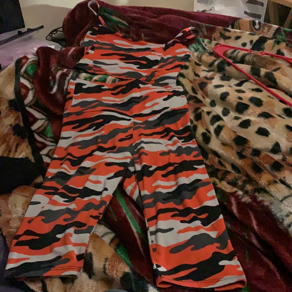 Two piece orange , gray ,black and white army look